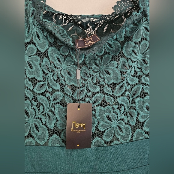 MISMAY GREEN LACE DRESS - Picture 3 of 3